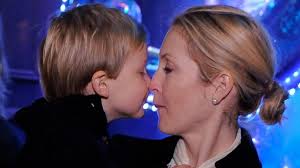 Image result for Orbit Infant System Kelly Rutherford