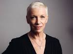 Annie Lennox embraces Nostalgia | The Columbian