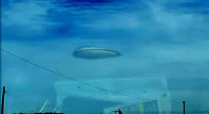 Image result for UFO Ryanair avvista un UFO nel volo Oslo - Bergamo ecco il video in anteprima!!
