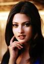 Riya Sen!! The 5'1" tall,