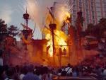 treasure island in vegas - via Daymix