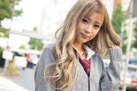 Image result for 17歳の現役女子高生
