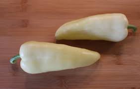 Afbeeldingsresultaat voor hungarian sweet white sweet pepper