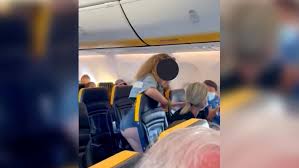 Image result for UFO Ryanair avvista un UFO nel volo Oslo - Bergamo ecco il video in anteprima!!