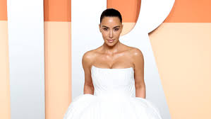 Картинки по запросу kim kardashian