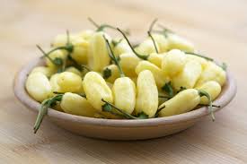 Afbeeldingsresultaat voor white habanero hot pepper