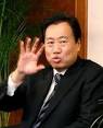 在这个问题上，胡锦涛，你连装瞎