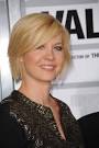 Jenna Elfman Image Celebrity Style, Fashion & Beauty , CelebStyle: Jenna Elfman Hairstyle Picture 3