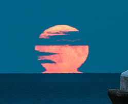 Attēlu rezultāti vaicājumam “Etruscan Vase Omega Sun”