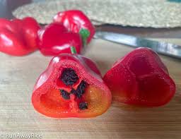 Afbeeldingsresultaat voor red rocoto hot pepper