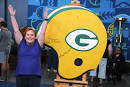      "cuban ladies dating Green Bay"
