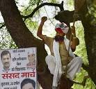 SHOCKING: Man hangs himself at AAP rally, Kejriwal under attack.