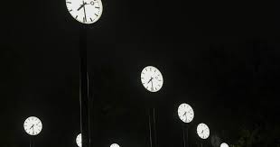 Image result for scatta l'ora legale panico tra i socialisti