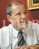 ... el vicepresidente ejecutivo de la repartición, Alfredo Luis Cecchi. - 2_AA_fmt