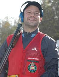 Juan José Aramburu, campeón del mundo de skeet y plaza olímpica ... - dsc-0263_570x748