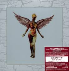 「ニーナ・ユージック」の画像検索結果