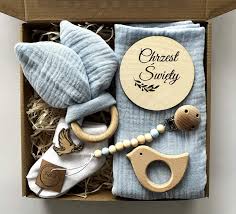 Image result for pamiątki na chrzest