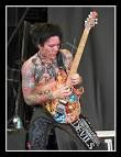 http://www.deviantart.com/download/94897320/DJ_Ashba_by_KSIXX.jpg