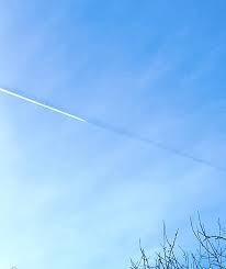 Attēlu rezultāti vaicājumam “Contrail shadows”