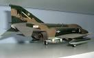 F 4 Images