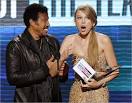 2011 American Music Awards red carpet scene and show highlights ...