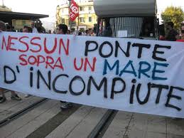 Nei Tg la "normalità" di un'Italia che frana