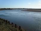 Longney Crib is a narrow section of the river Severn. - via Daymix
