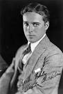 charlie chaplin - images?q=tbn:ANd9GcSQiygU6GIS4oBakU2VP6VYeGzgHg4z8VfPk6x00nvDyFl3_fjOlkPqlz8