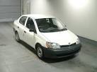 2002 Toyota Platz Pics