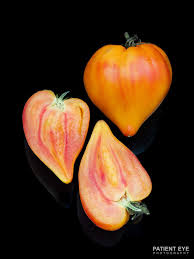 Afbeeldingsresultaat voor black oxheart tomato