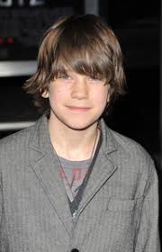 Does this guy Liam James aka Noah Curtis of the 2012 movie look like Justin Bieber - 91112_1267883231598_192_300