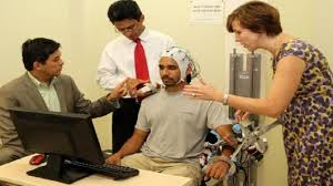 Mind-reading exoskeleton could help rehabilitate stroke victims - mind_reading_exoskeleton-2