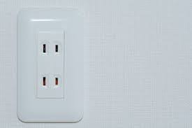 Image result for コンセント　穴 %