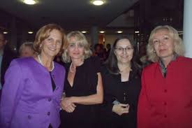 Ihre Referentin Frau Kriebler freuen sich zusammen mit der Initiatorin Claudia Gugger-Bessinger und Manuela Doll auf die Charity Gala 2012 in Passau!