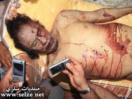 اكبر موسوعه من الصورعن مكان اختباء القذافي ومن قتله وقتل من معه وملابسات الموضوع Images?q=tbn:ANd9GcSVXAn_vHaiIgdsoRfBzAPCTo_2eqA6VWQOY-fc3lnP4RtpNsLL