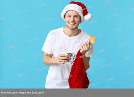 Картинки по запросу Молодой человек в шапке