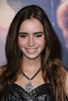 http://blog.northjersey.com/shoptalk/files/2012/04/Lily-Collins-1120231.jpg
