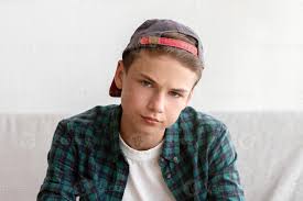 Risultati immagini per bored teen