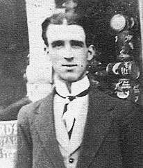 Taliesin (John) Mordecai [llun/image] was born 1 on 13 Mar 1891 in Bryn Glas ... - 400