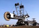 Humongous 45500-ton machine - the largest digging machine in the ...