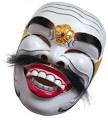 Musik Dengan Masker Unik