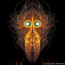 Znalezione obrazy dla zapytania malowanie światłem