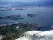 File:San Francisco Bay from the air in May 2010 06.jpg - Wikipedia