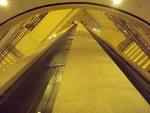 File:New York Marriott Marquis elevators.jpg - Wikimedia Commons