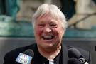 Bobby Hull Former Chicago Blackhawks star and Hall of Famer Bobby Hull meets ... - Art+Institute+Lions+Sport+Blackhawks+Helmets+q67VC5OqEZTl