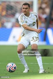 「アーロン・ユージック」の画像検索結果