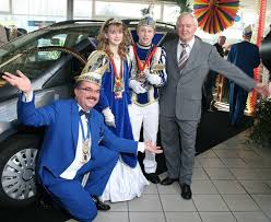 Tag des neuen Jahres, fand das traditionelle \u0026quot;Funken-Biwak\u0026quot; statt, zu dem Karl-Heinz Moors stets in sein Mazda-Autohaus Funken, Freunde und Kunden einlädt. - biwak2009