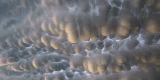 Attēlu rezultāti vaicājumam “Mammatus”