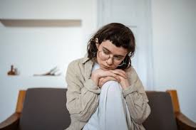 Risultati immagini per bored teen