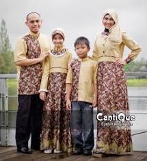 Busana Muslim Couple Keluarga Ayah Ibu dan Anak | Model Baju Batik ...